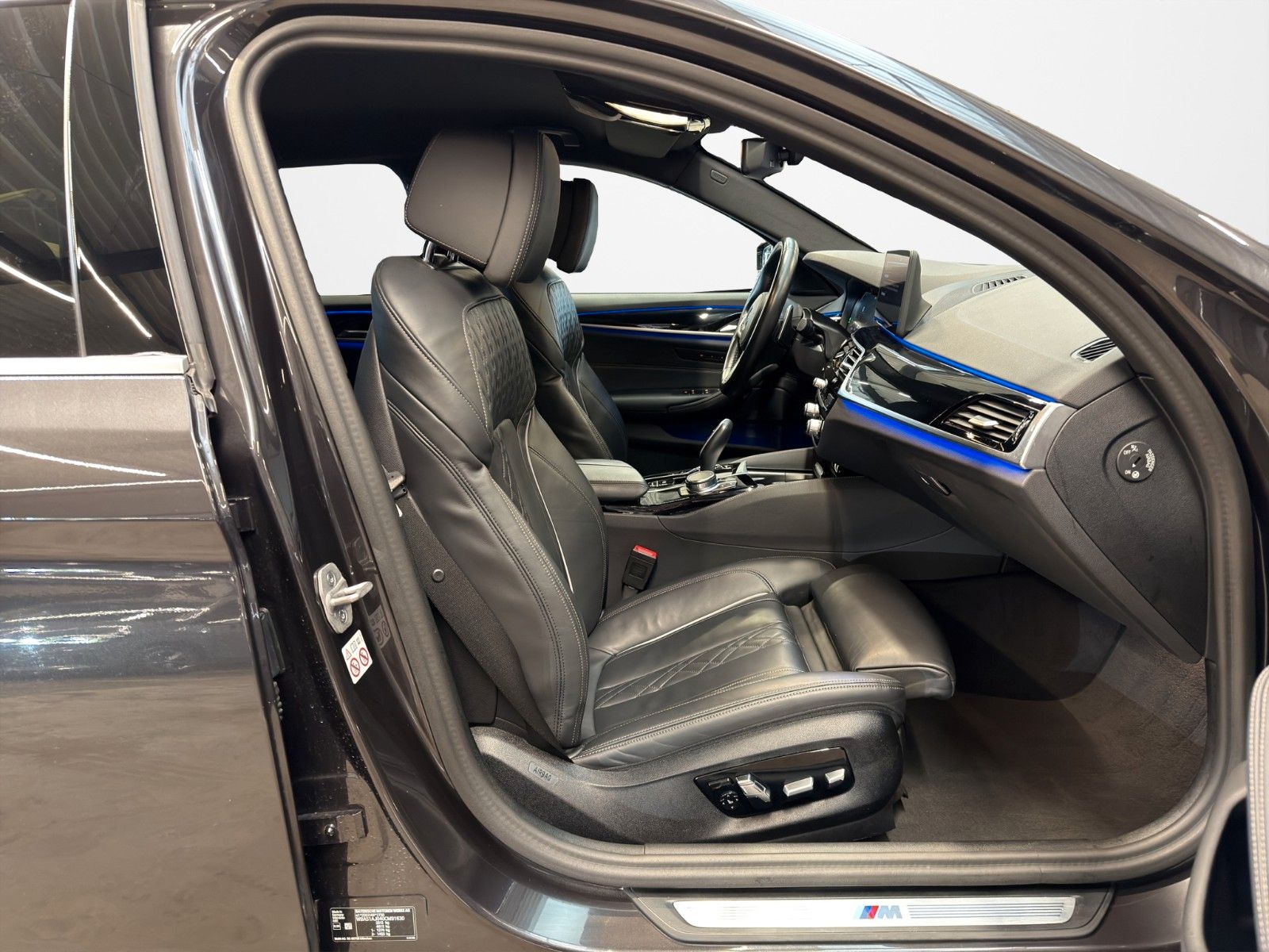 BMW 540d Touring xDrive M Sport ACC AHK SHZ 360° QI