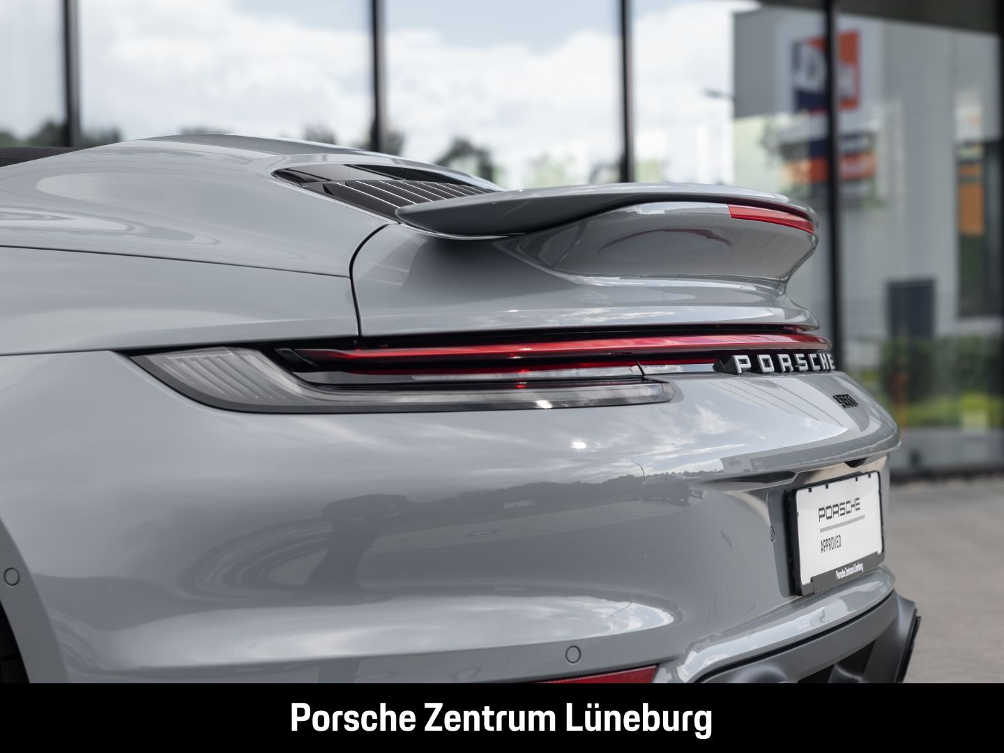 Porsche 992 911 Turbo S Cabriolet - Samsaru's Car Outlet