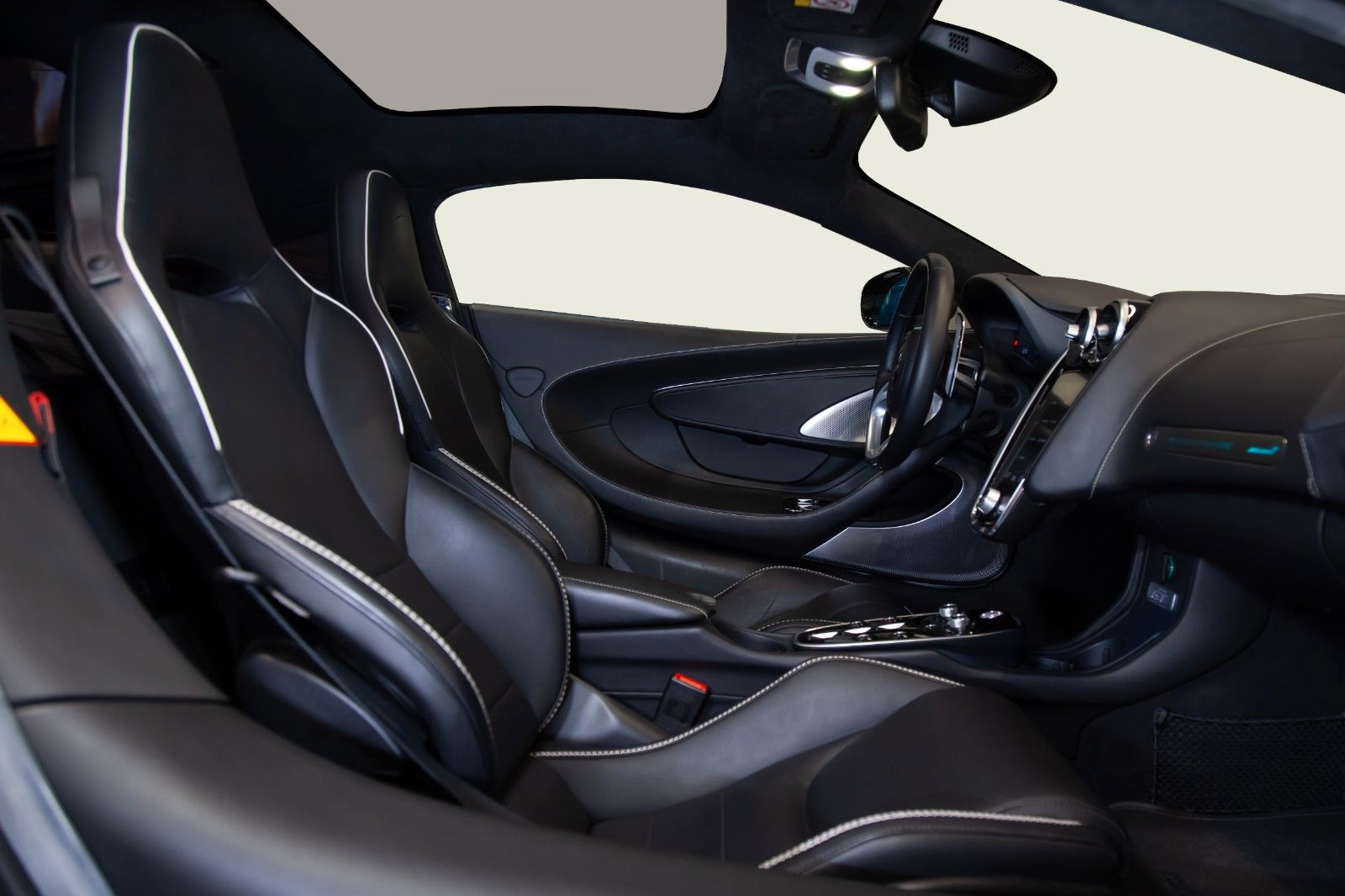 McLaren GT - Luxe - MSO Cirrus Grey