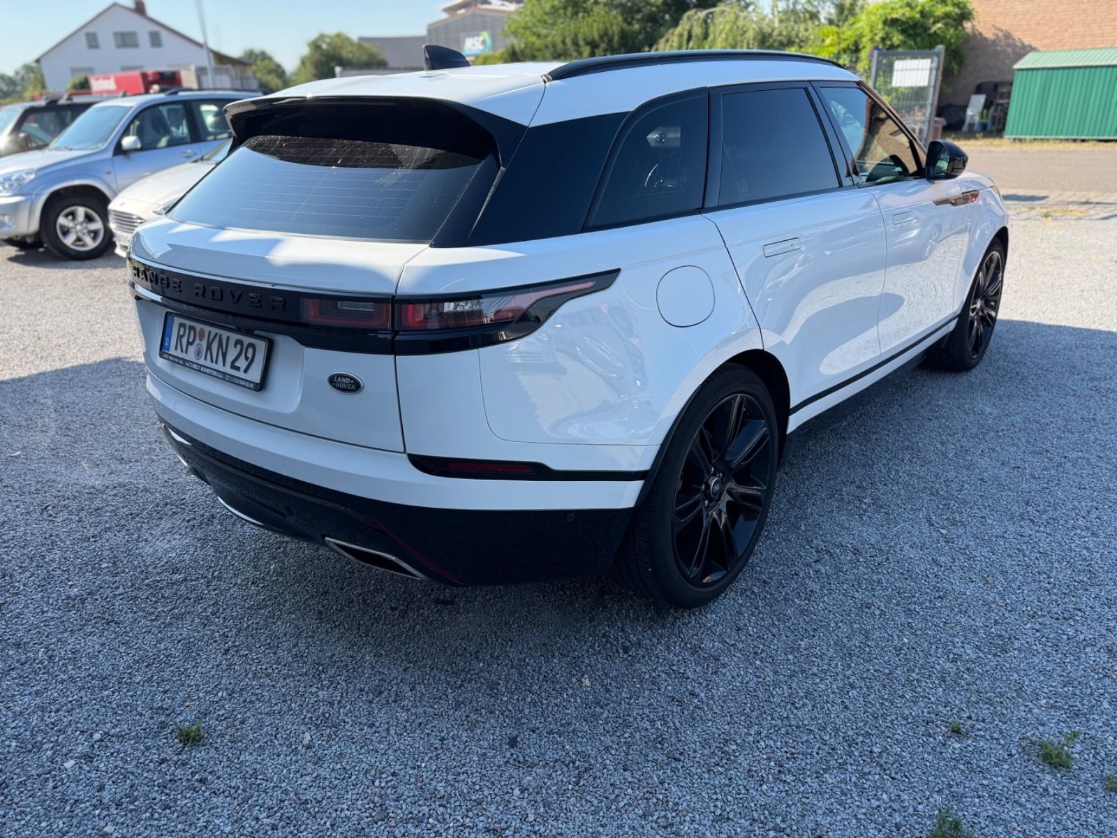 Range Rover Velar R-Dynamic - Samsaru's Car Outlet
