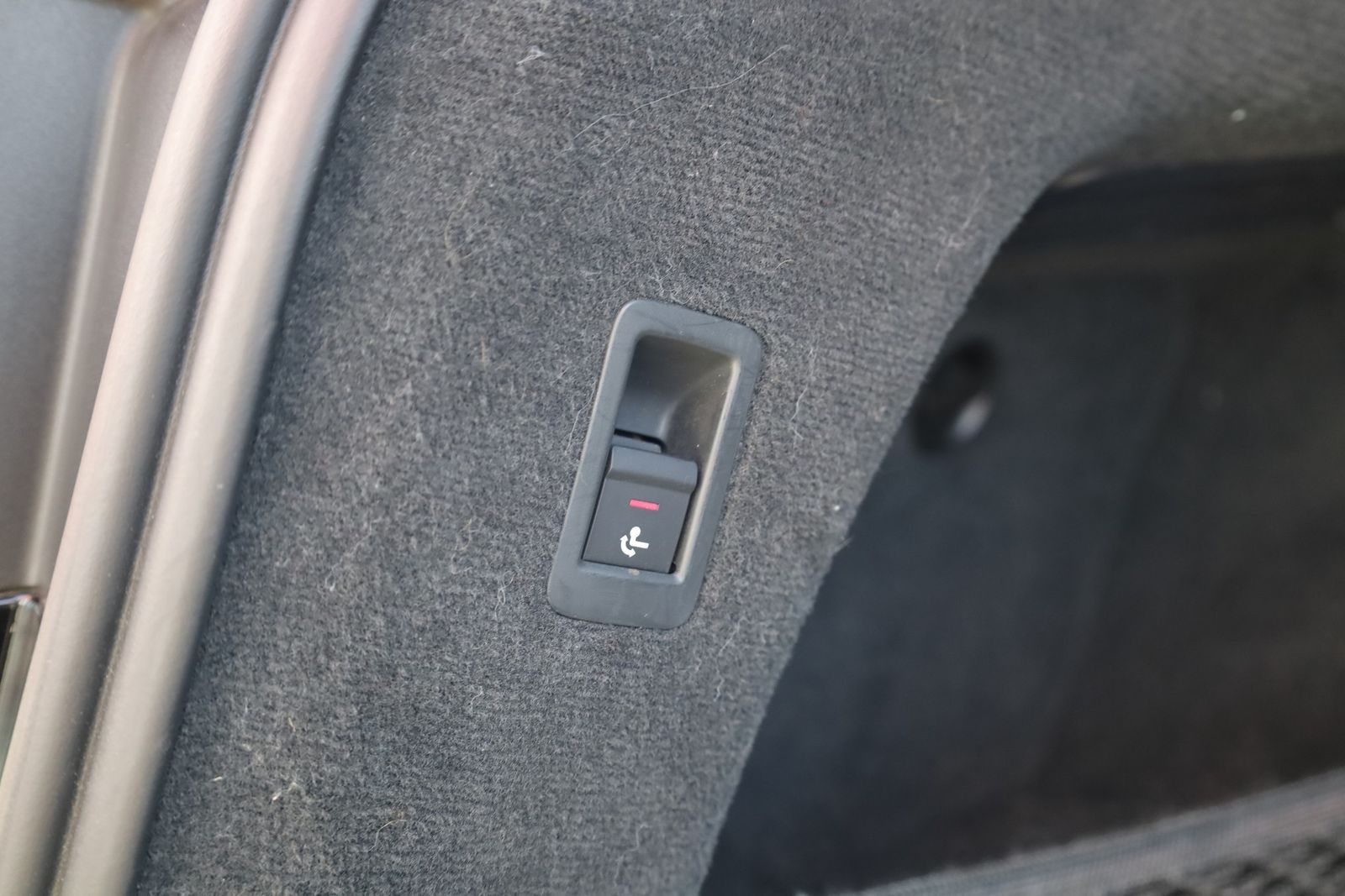 Audi A6 40 Avant sport S-Tronic - Samsaru's Car Outlet