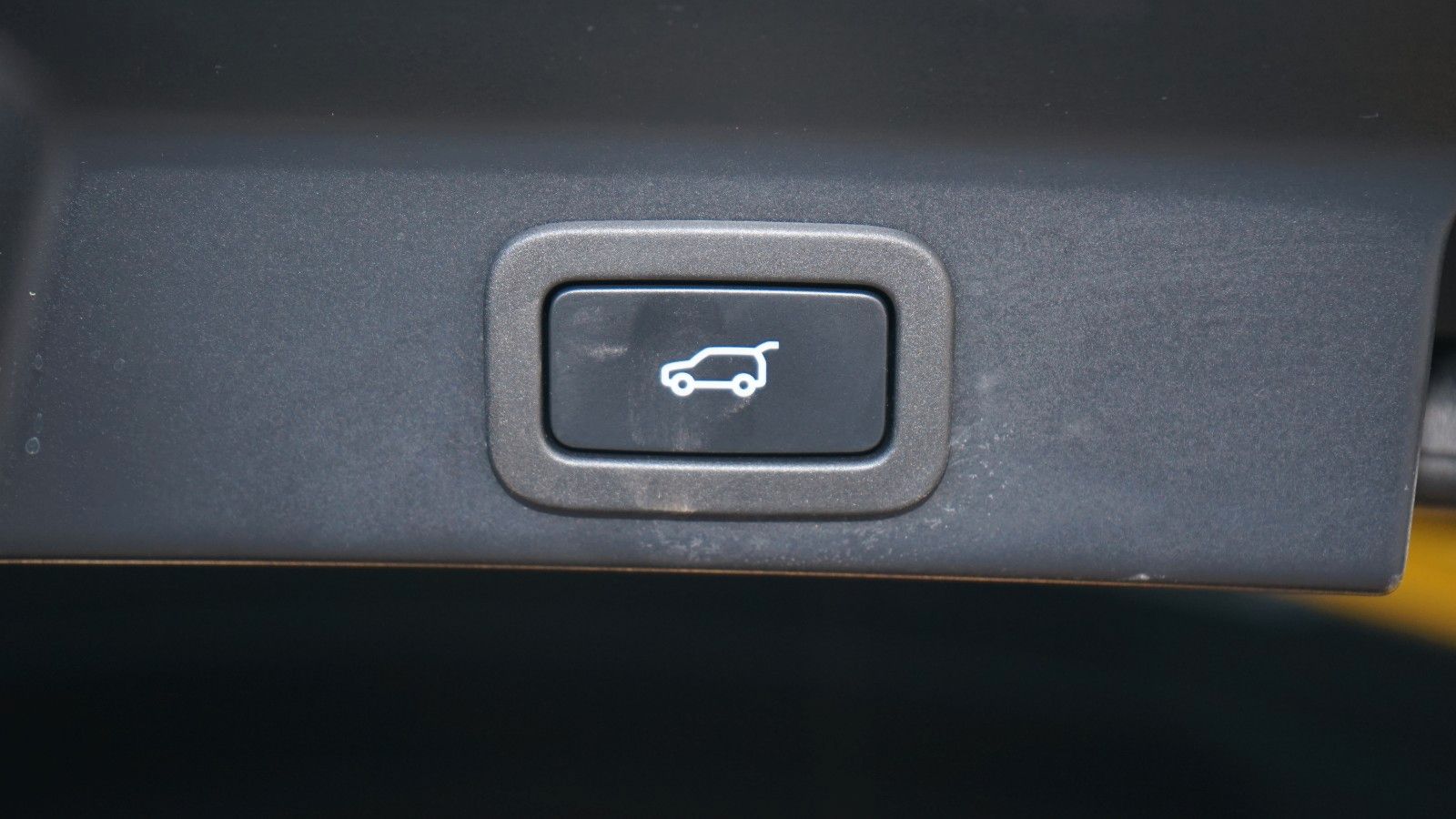 Jaguar F-PACE P550 SVR AWD*PANO*HUD*22"ALU*ACC*
