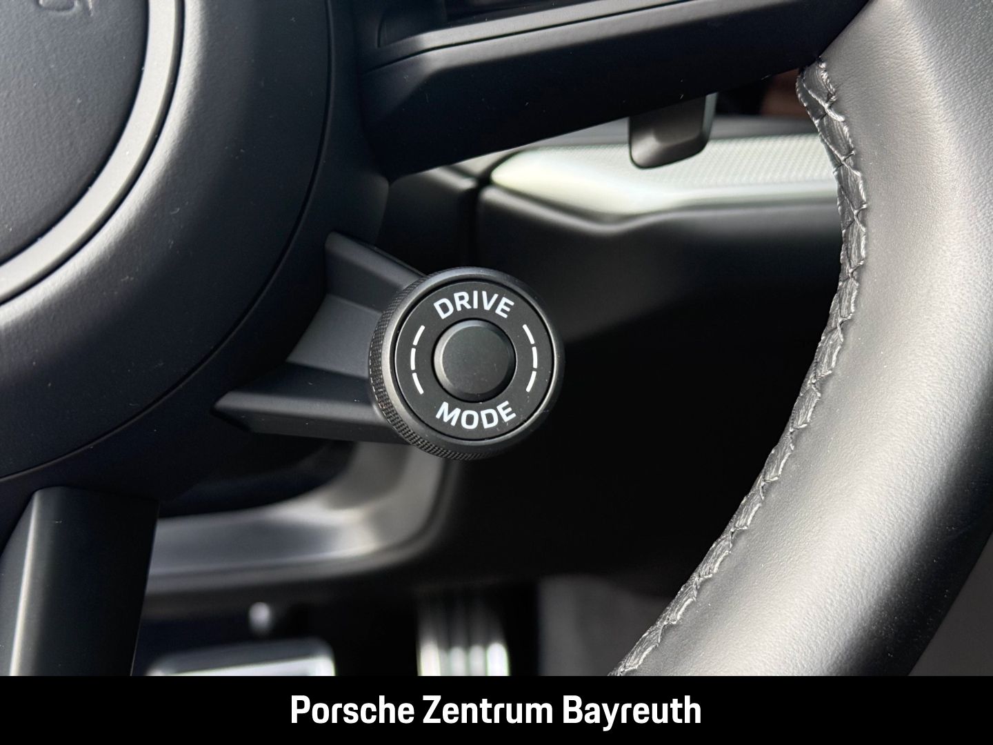 Porsche Cayenne E-Hybrid*Luftfed*HeadUp*SoftClose*