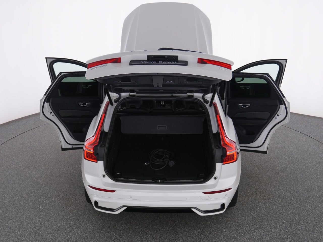 Volvo XC60 T6 Recharge PLUS DARK LICHTPAK+360°+PANO
