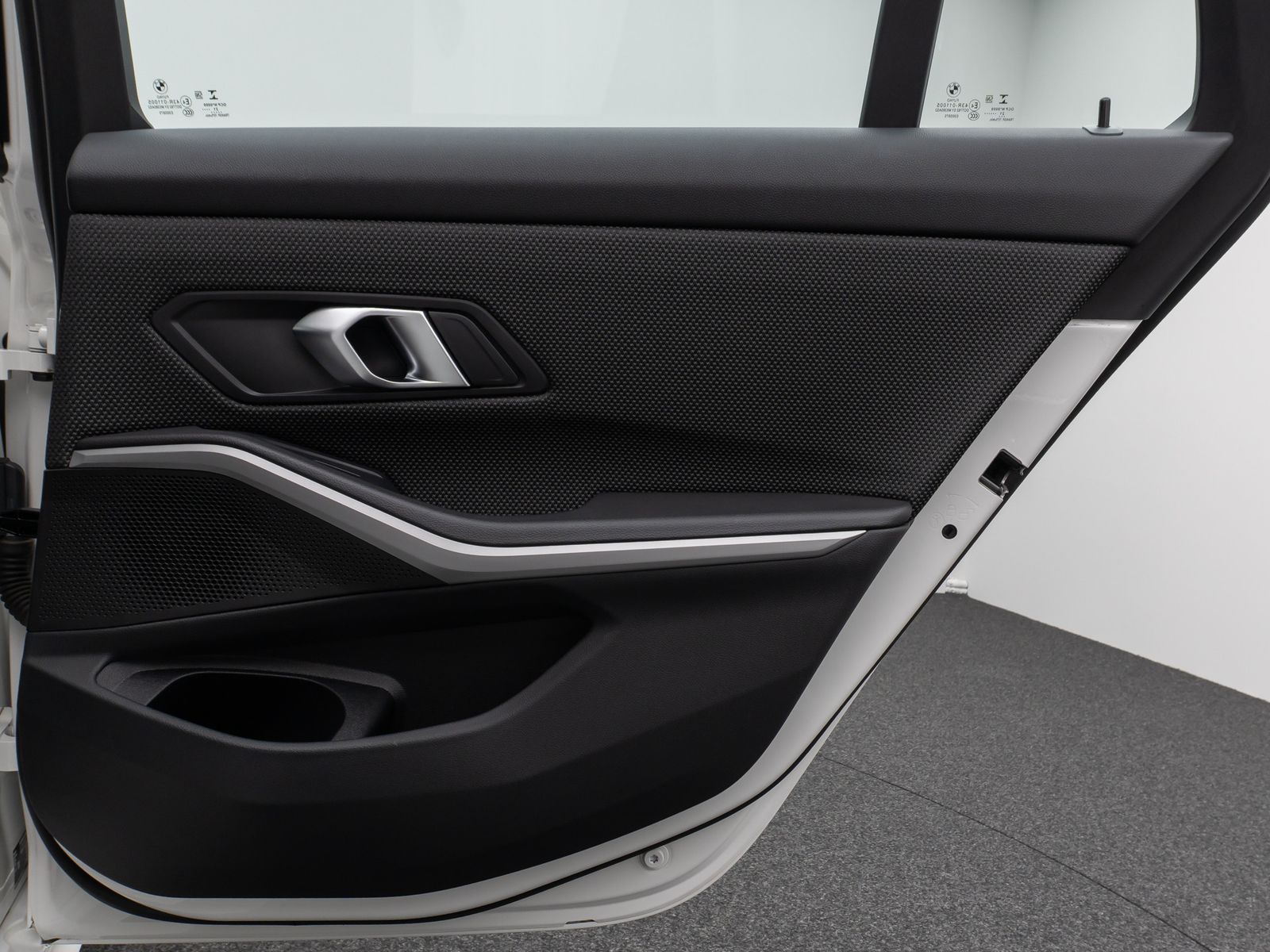 BMW 320d - Samsaru's Car Outlet