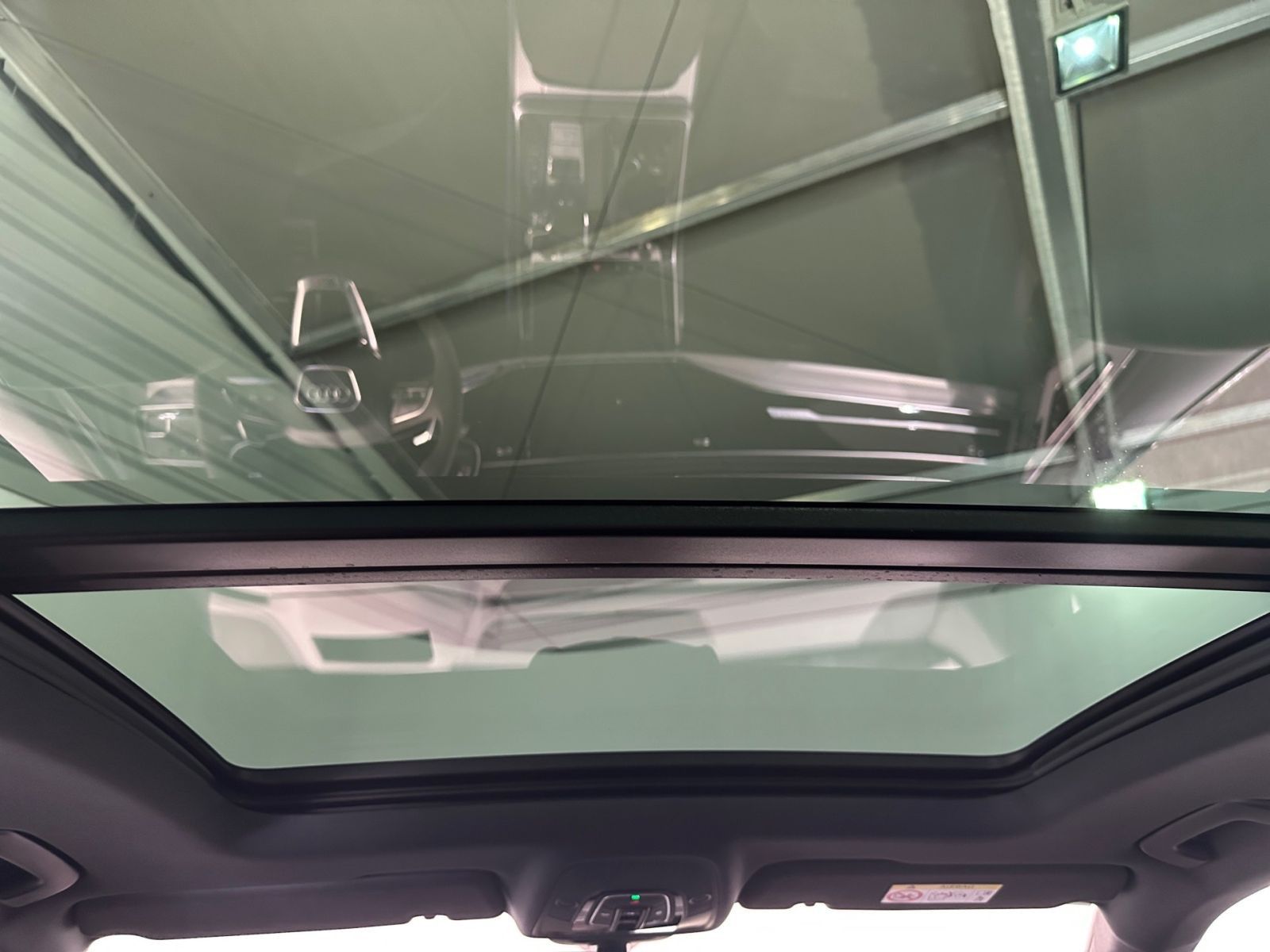 Audi RSQ8 PERFORMANCE 280 KM/H+SAGA+KERAMIK+WABEN+AHK