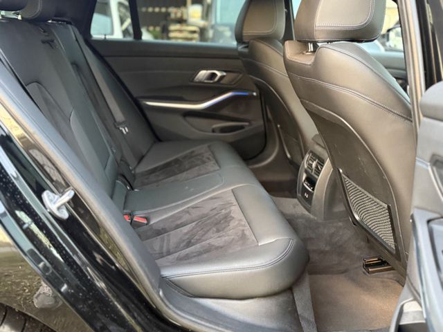 BMW 320 d xDrive M Sport Ambiente Life ALL BLACK - Samsaru's Car Outlet
