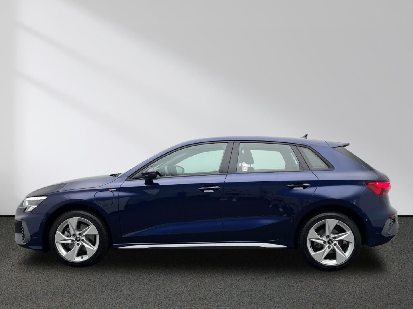 Audi A3 Sportback TFSI e S line 40 e LED MMI Kamera