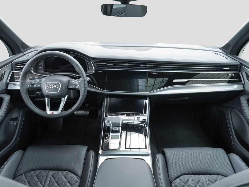 Audi Q7 60 TFSIe quattro S line