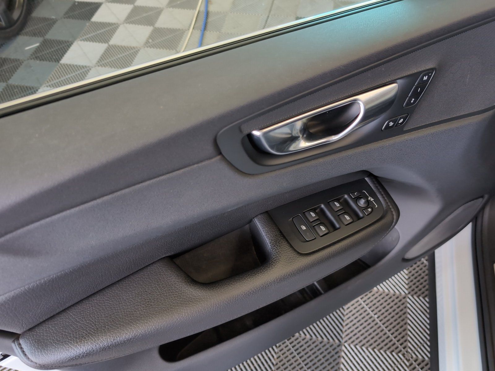 Volvo XC60+B5+AWD+Inscription+AHKsemi+abged.Scheiben++