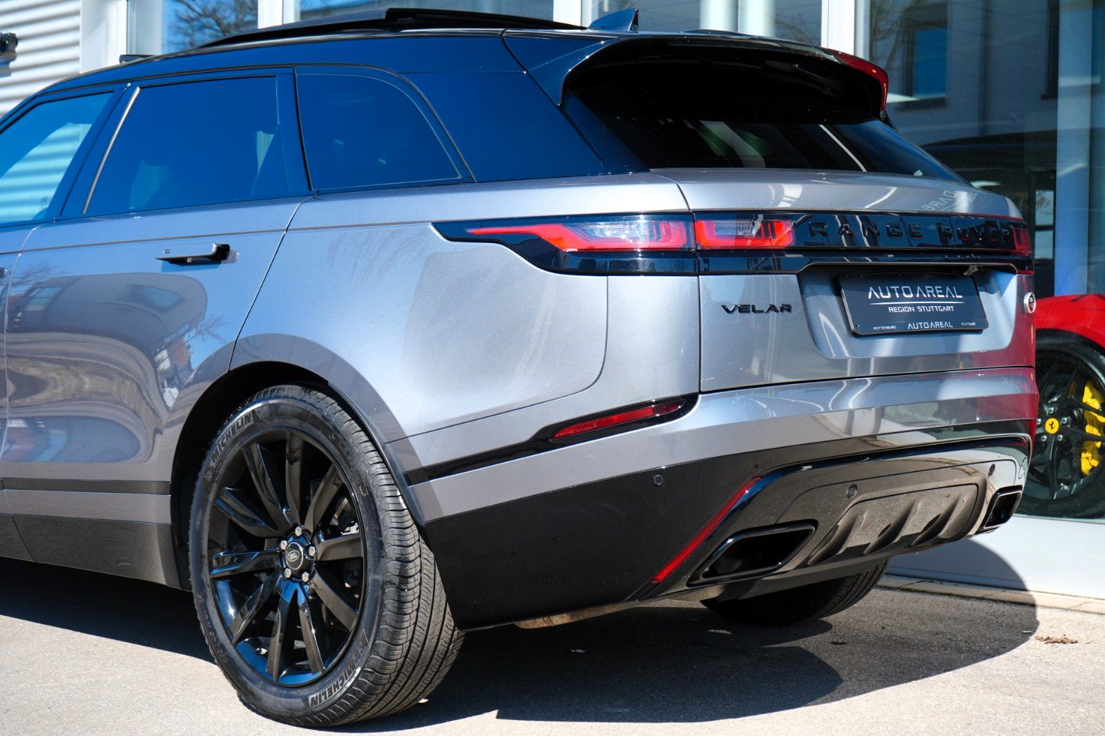 Range Rover Velar R-Dynamic - Samsaru's Car Outlet
