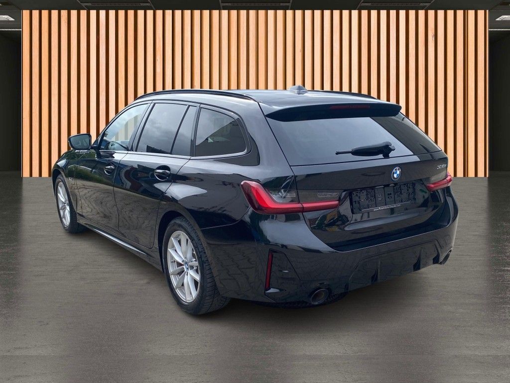 BMW 330 e M Sport Pro - Samsaru's Car Outlet