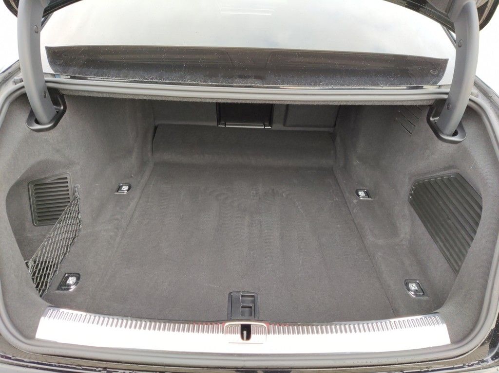 Audi A8 50 TDI quattro S-Line - Samsaru's Car Outlet