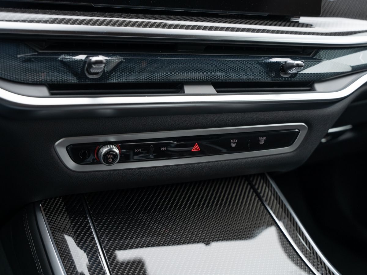 BMW X5 xDrive 30d. M Sport. AHK. Pano LED Navi SHZ