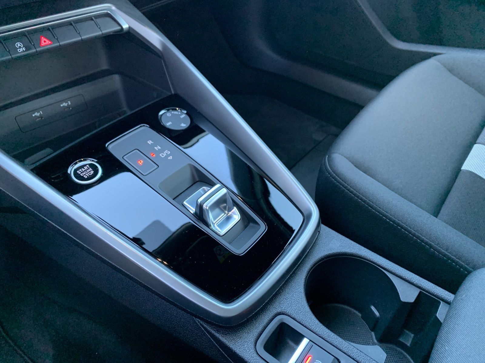 Audi A3 Sportback 30 TFSI S-Tronic Advanced, ACC, Car