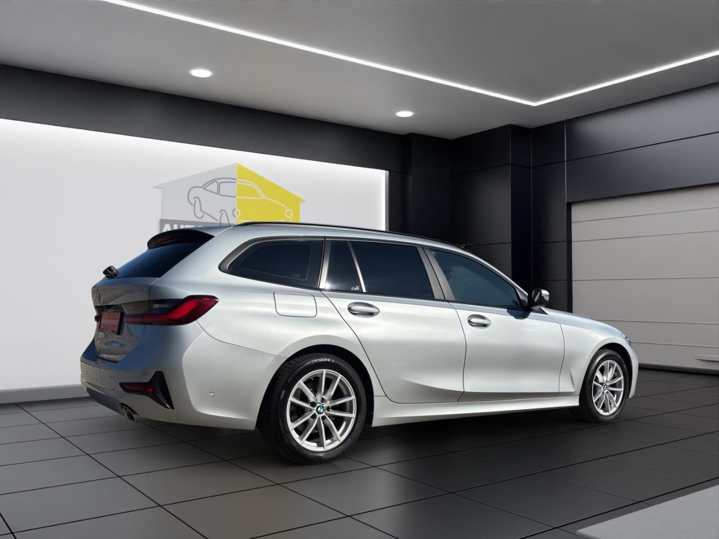 BMW 320 xDrive Advantage - Samsaru's Car Outlet