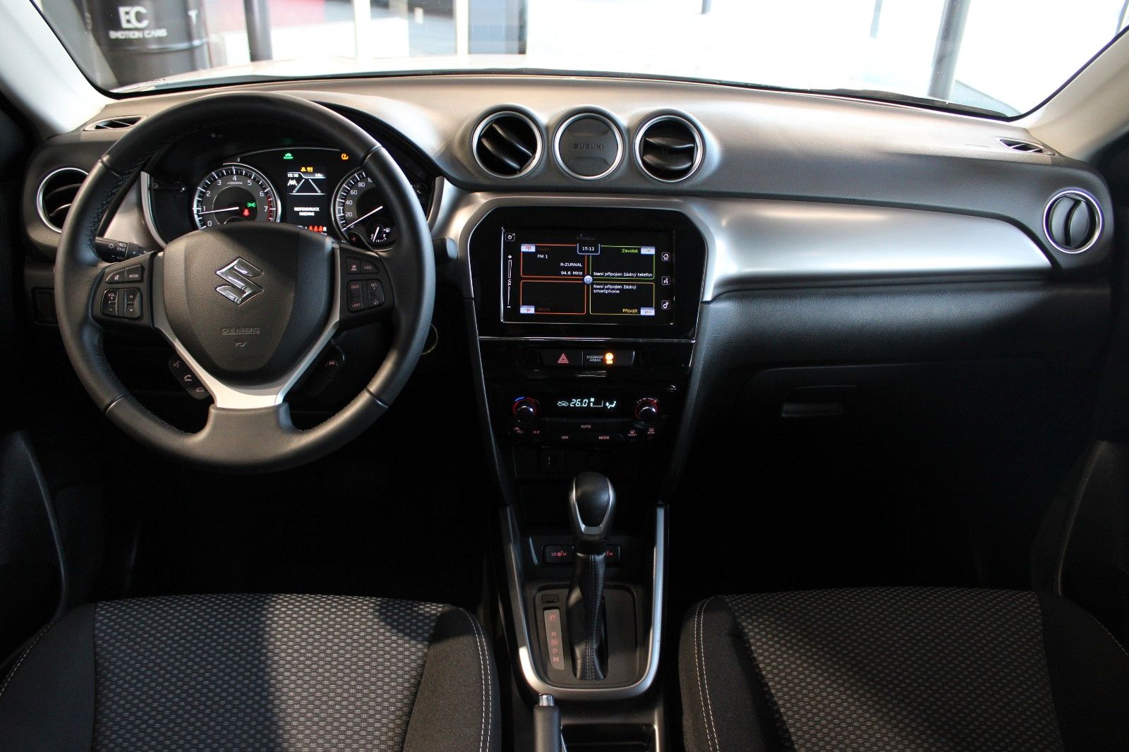 Suzuki Vitara 1.5 Hybrid Comfort - Samsaru's Car Outlet