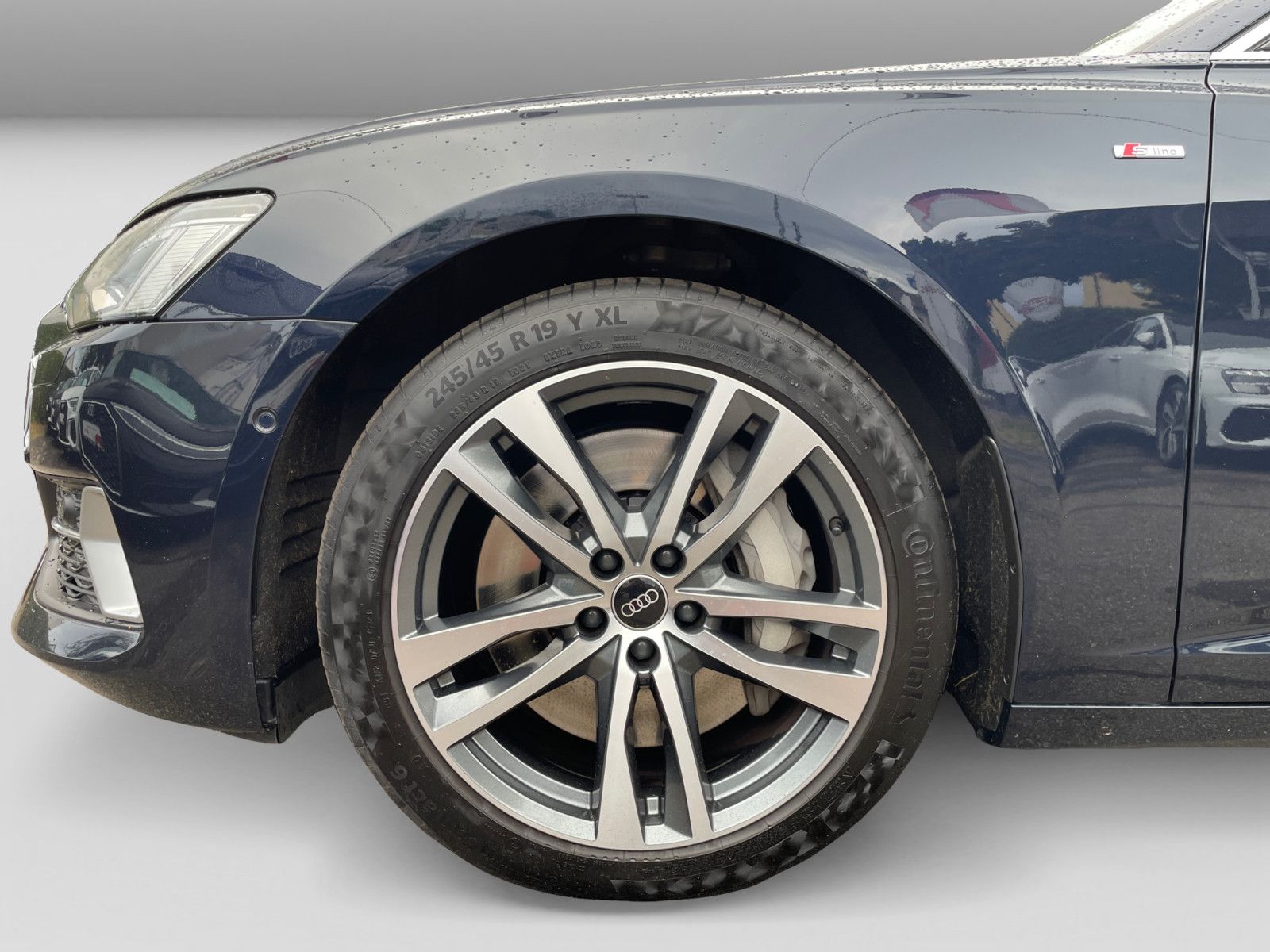 Audi A6 Avant 50TFSIe quattro S-line - Samsaru's Car Outlet