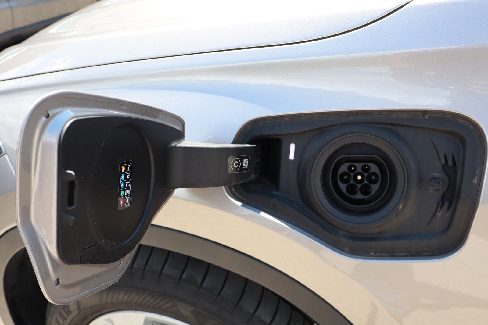 BMW X1 xDrive 25 e Advantage - Samsaru's Car Outlet