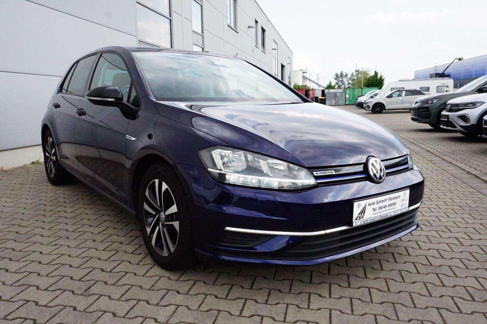 Volkswagen Golf IQ.DRIVE 1.5 l TSI - Samsaru's Car Outlet