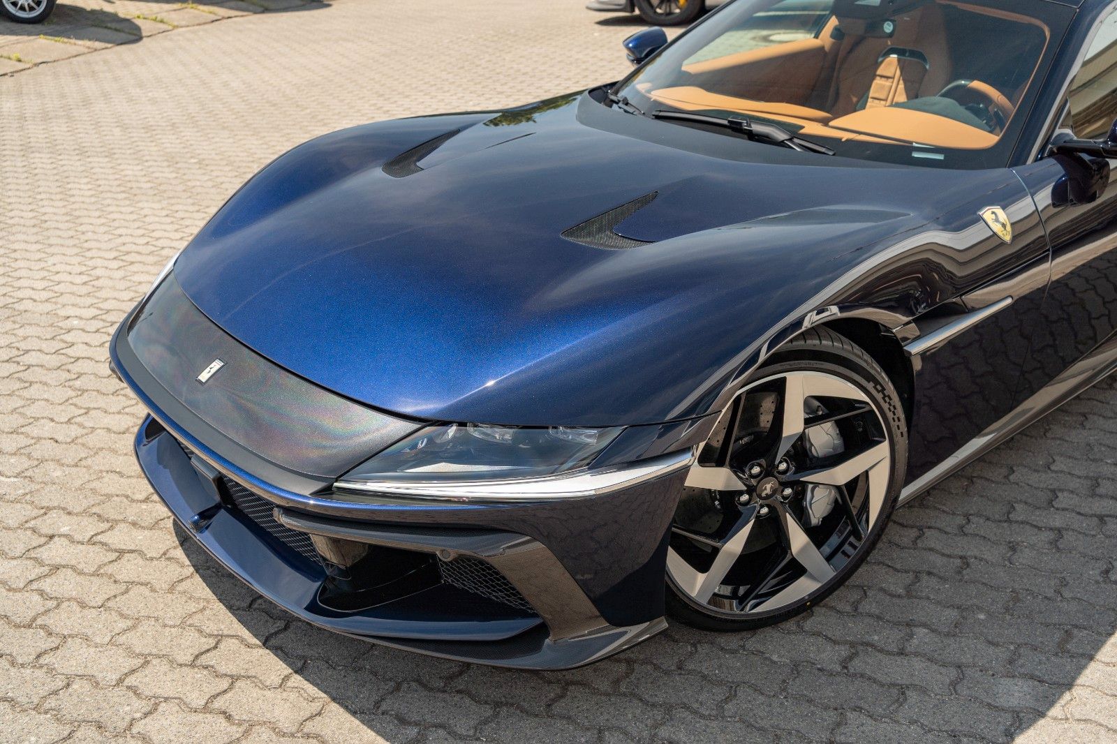 Ferrari 12Cilindri Specialpaint*Cuoio*Carbon*JBL*Massage