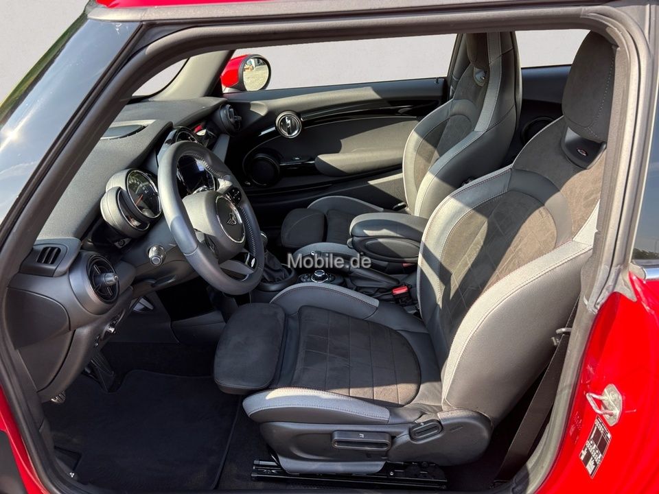 MINI Cooper JCW Trim - Samsaru's Car Outlet