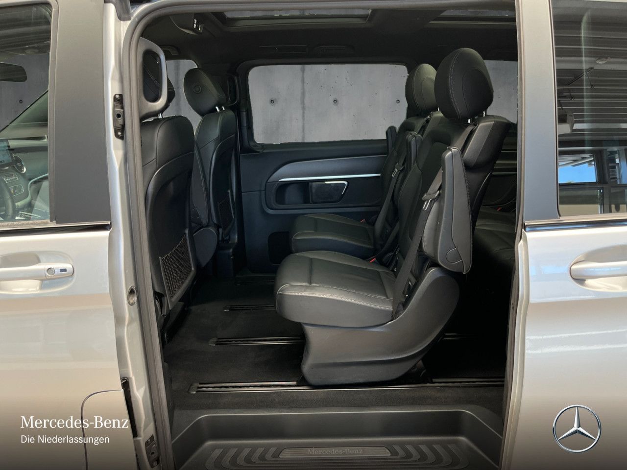 Mercedes-Benz V 300 d 4M AVANTGARDE - Samsaru's Car Outlet