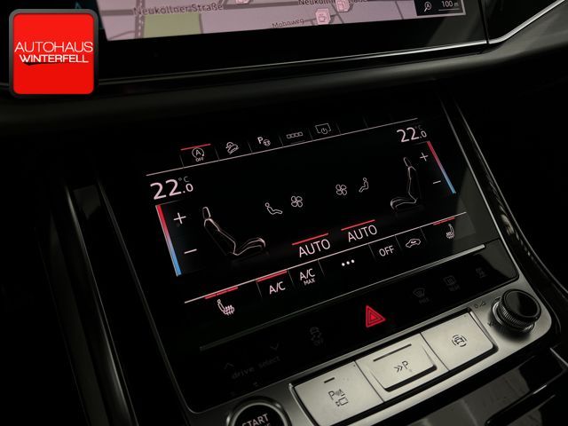 Audi Q8 55 TFSI qu S line PANO+AHK+STANDHZG+AIR-SPORT