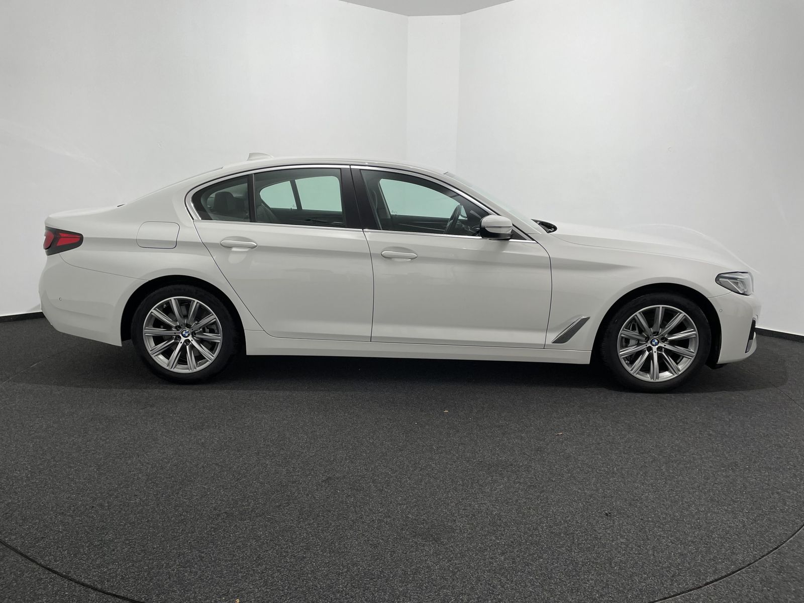 BMW 540d xDrive Laser/AHK/SHZ/HUD/DAB
