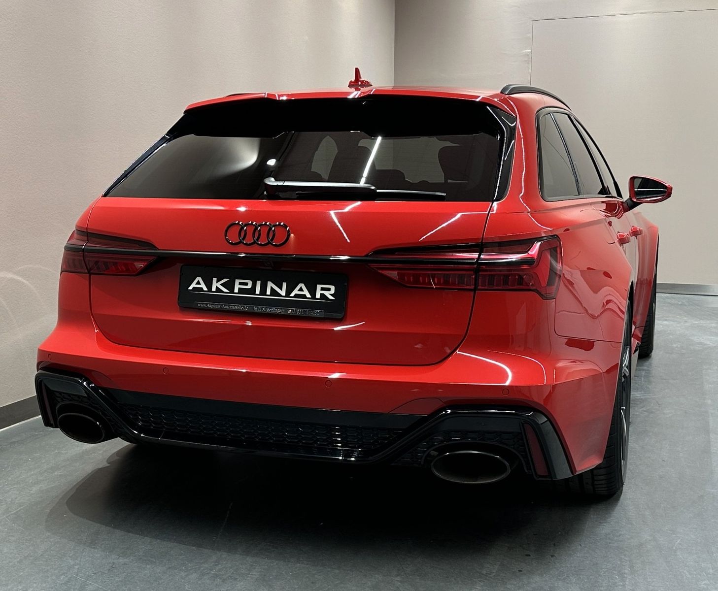 Audi RS6 Avant 4.0 TFSI quattro *1. HAND*B&O*KERAMIK*