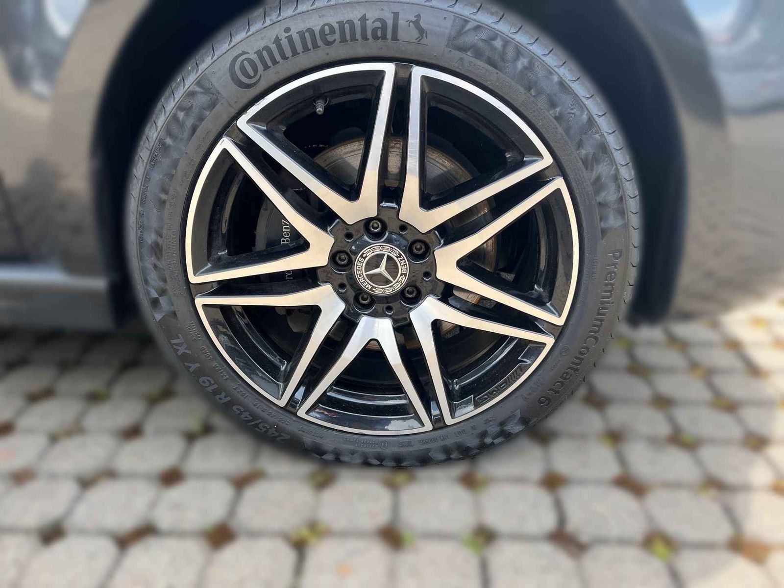 Mercedes-Benz V 300 AMG 4MATIC - Samsaru's Car Outlet