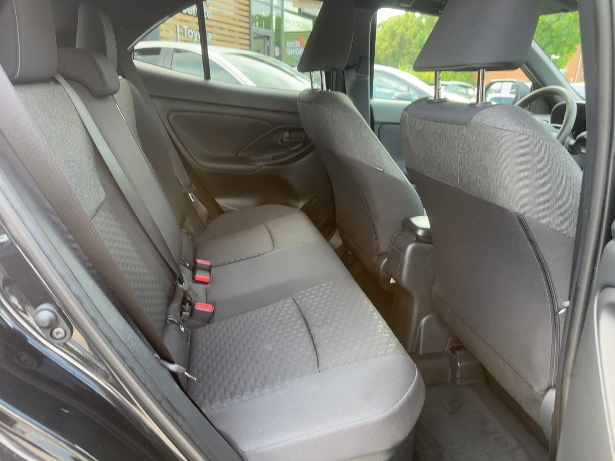 Toyota Yaris Cross 1.5 VVT-iE Hybrid Teamplayer*GJR*SHZ