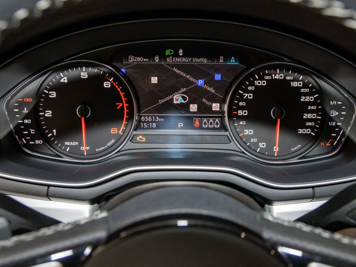 Audi A4 Avant 35 TFSI advanced S line - Samsaru's Car Outlet