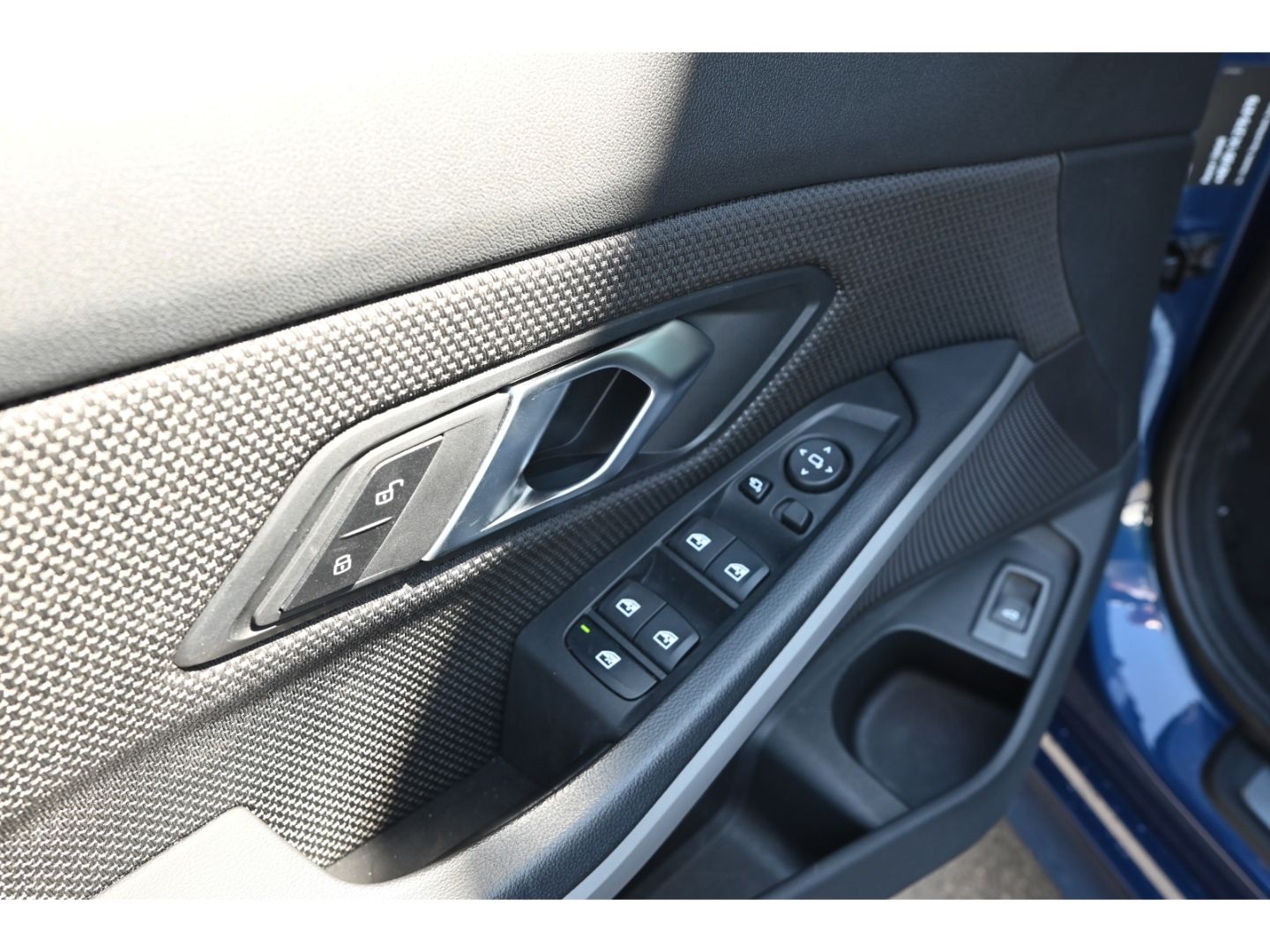 BMW 320 d xDrive Touring MHyb - Samsaru's Car Outlet