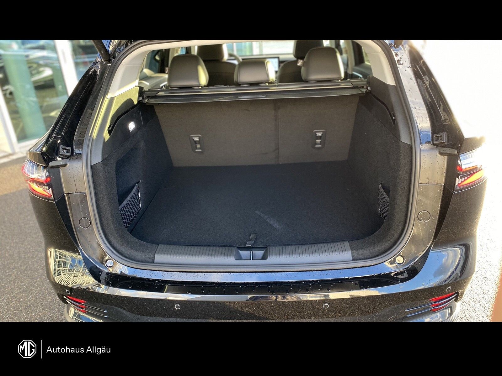 MG HS PHEV Luxury 360°+SHZ+LED+NAVI+CAR PLAY