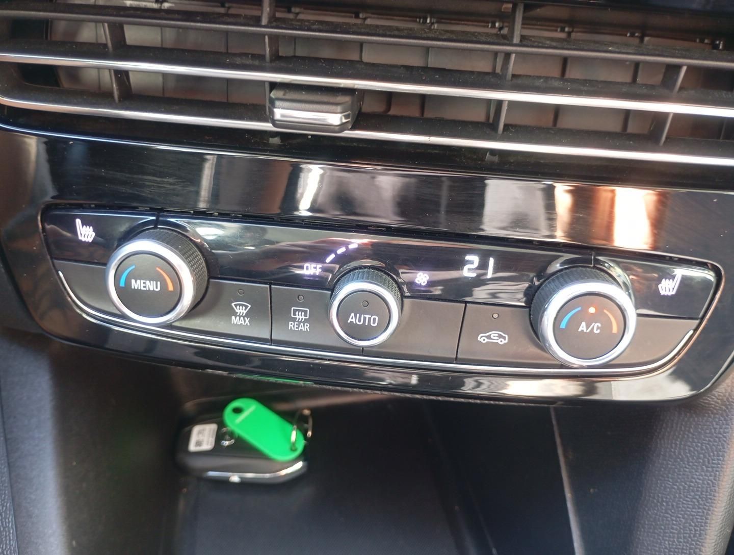 Opel Mokka e Edition - Samsaru's Car Outlet