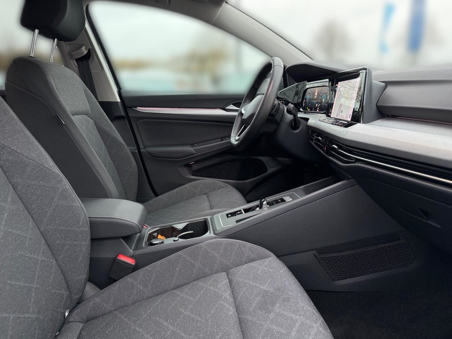 Volkswagen Golf Variant 8 VIII Life 1.0 eTSI - Samsaru's Car Outlet