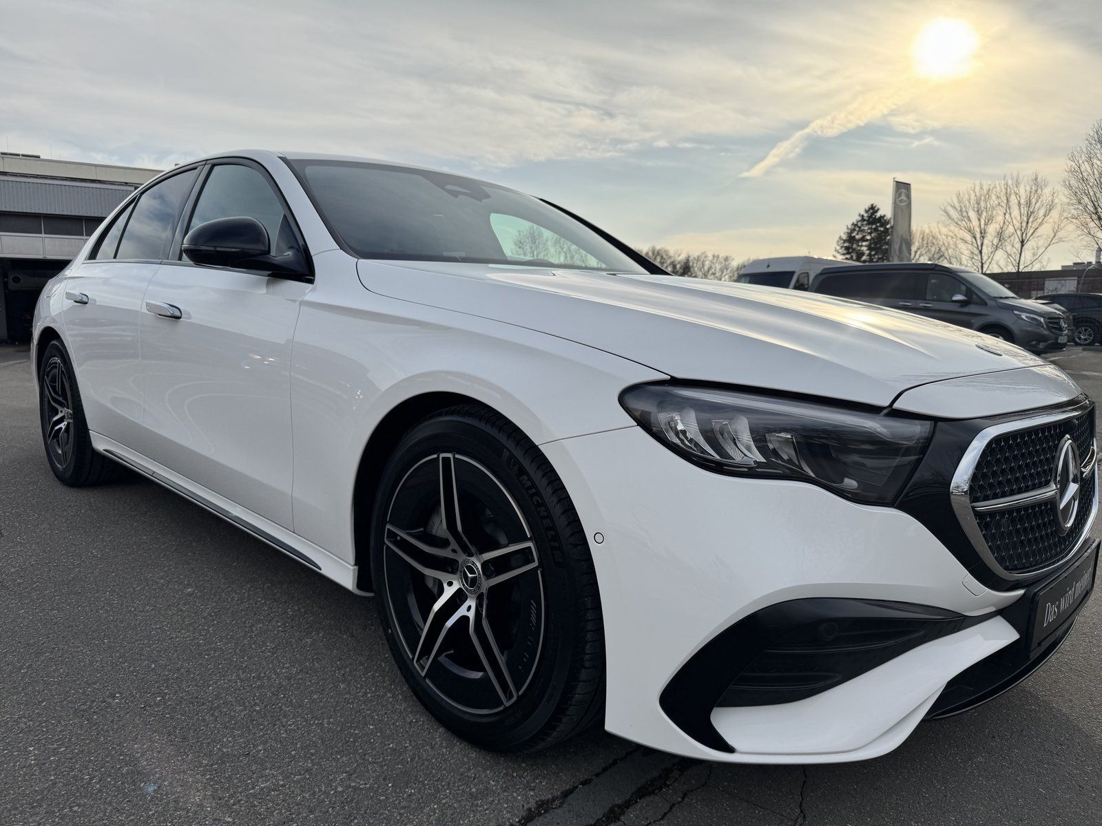 Mercedes-Benz E 220 d AMG - Samsaru's Car Outlet
