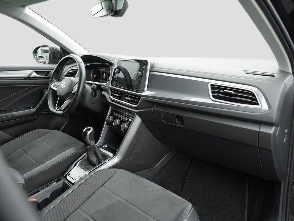 Volkswagen T-Roc 1.5 TSI Style - Samsaru's Car Outlet