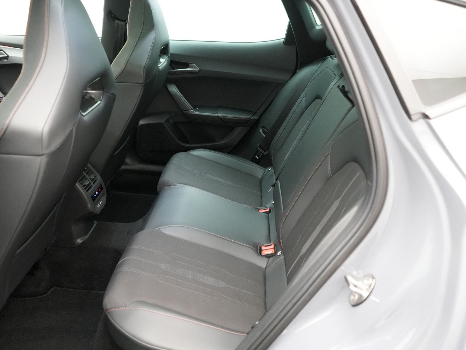 Cupra Formentor VZ e-Hybrid PANO AHK ACC NAVI LEDER