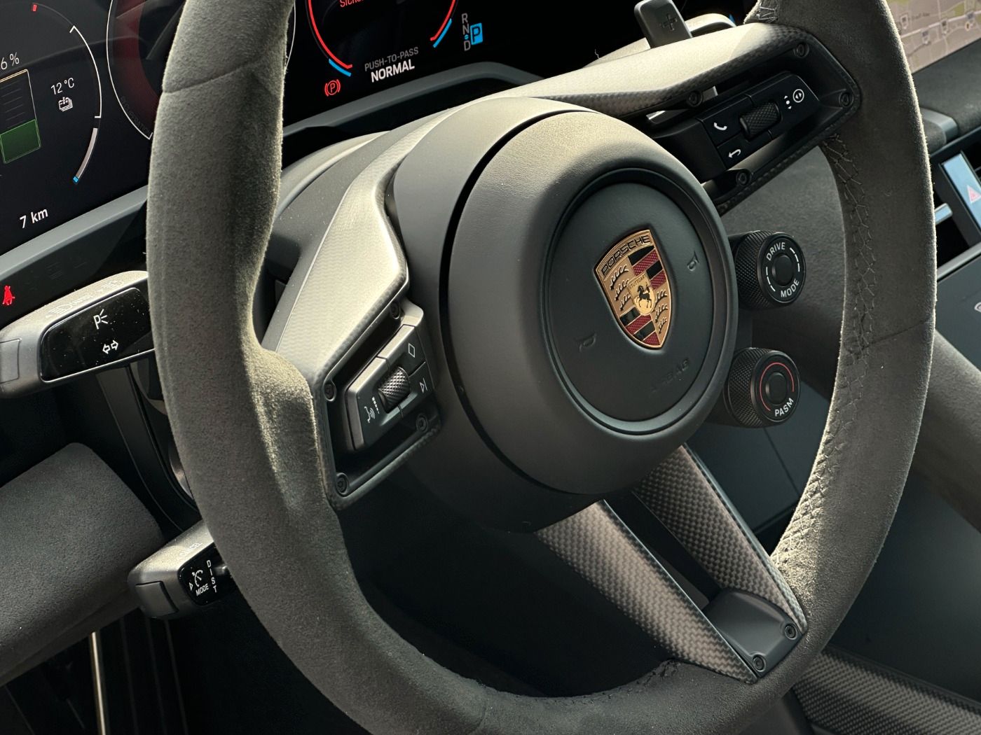 Porsche Taycan GTS PANO Soft-Close HEAD-Up