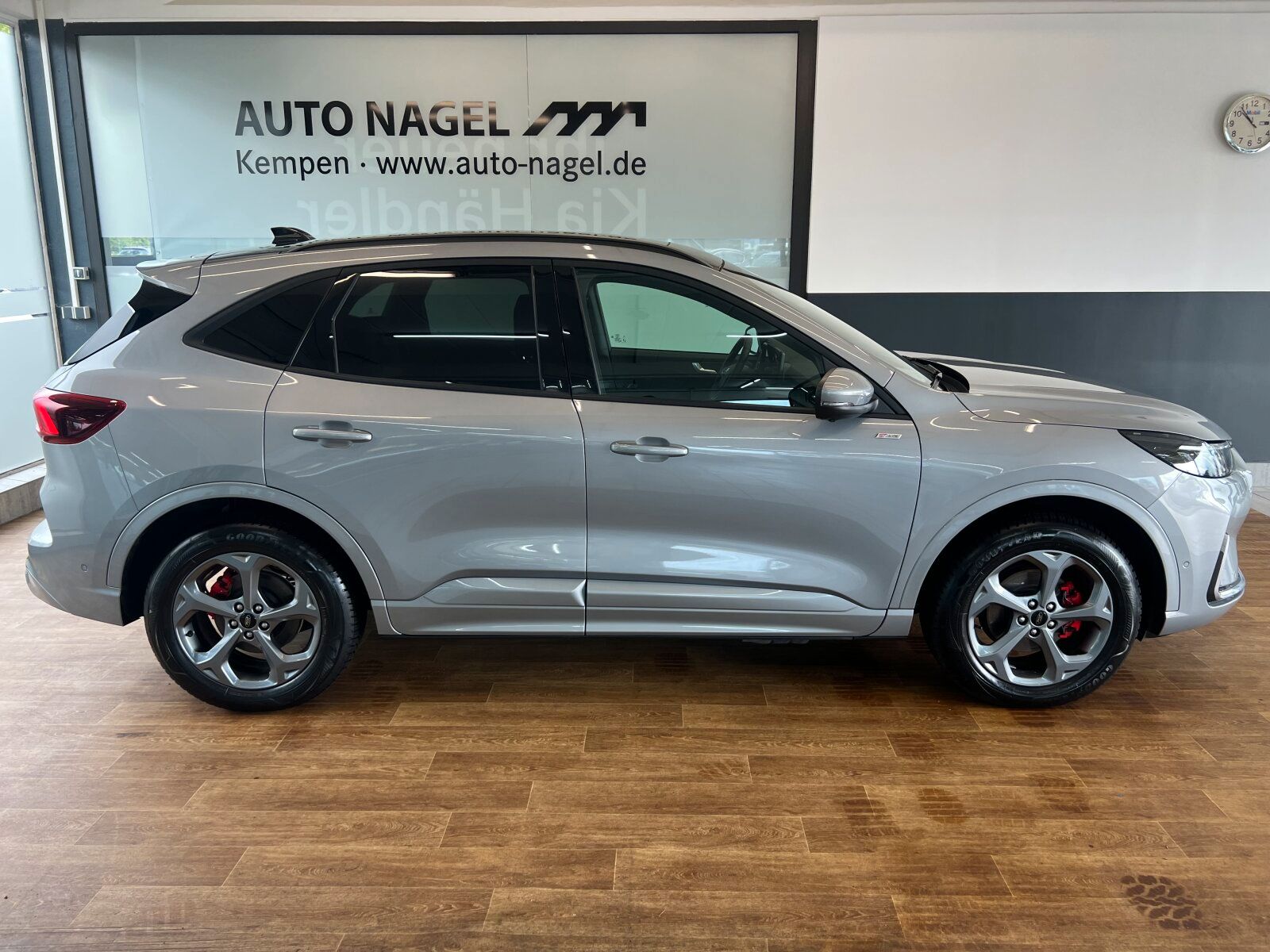 Ford Kuga 2.5 PHEV ST-Line X +Matrix-LED+NAVI+AHK+ACC