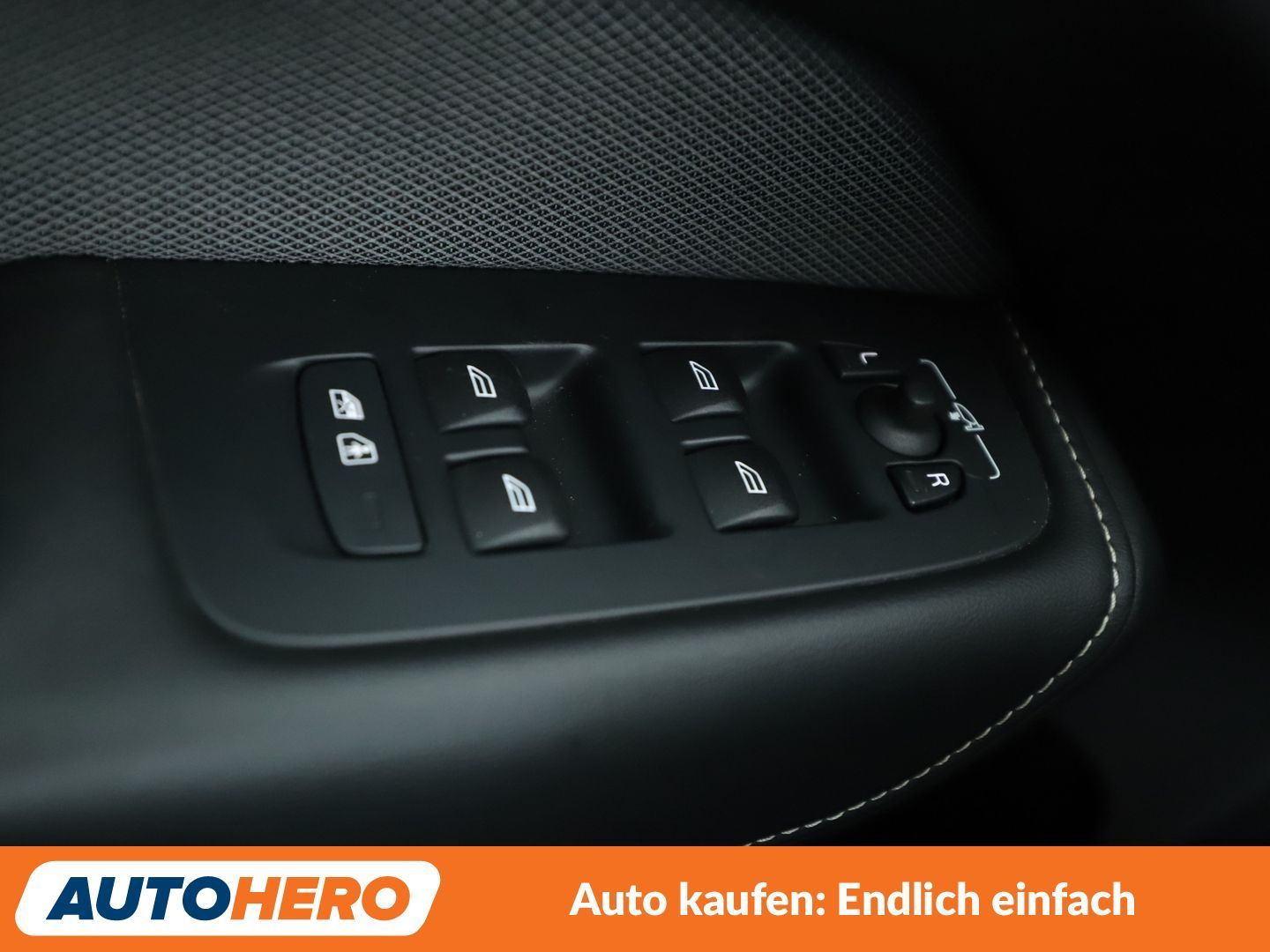 Volvo XC60 2.0 B5 Diesel R-Design AWD Aut.*NAVI*HK*ACC