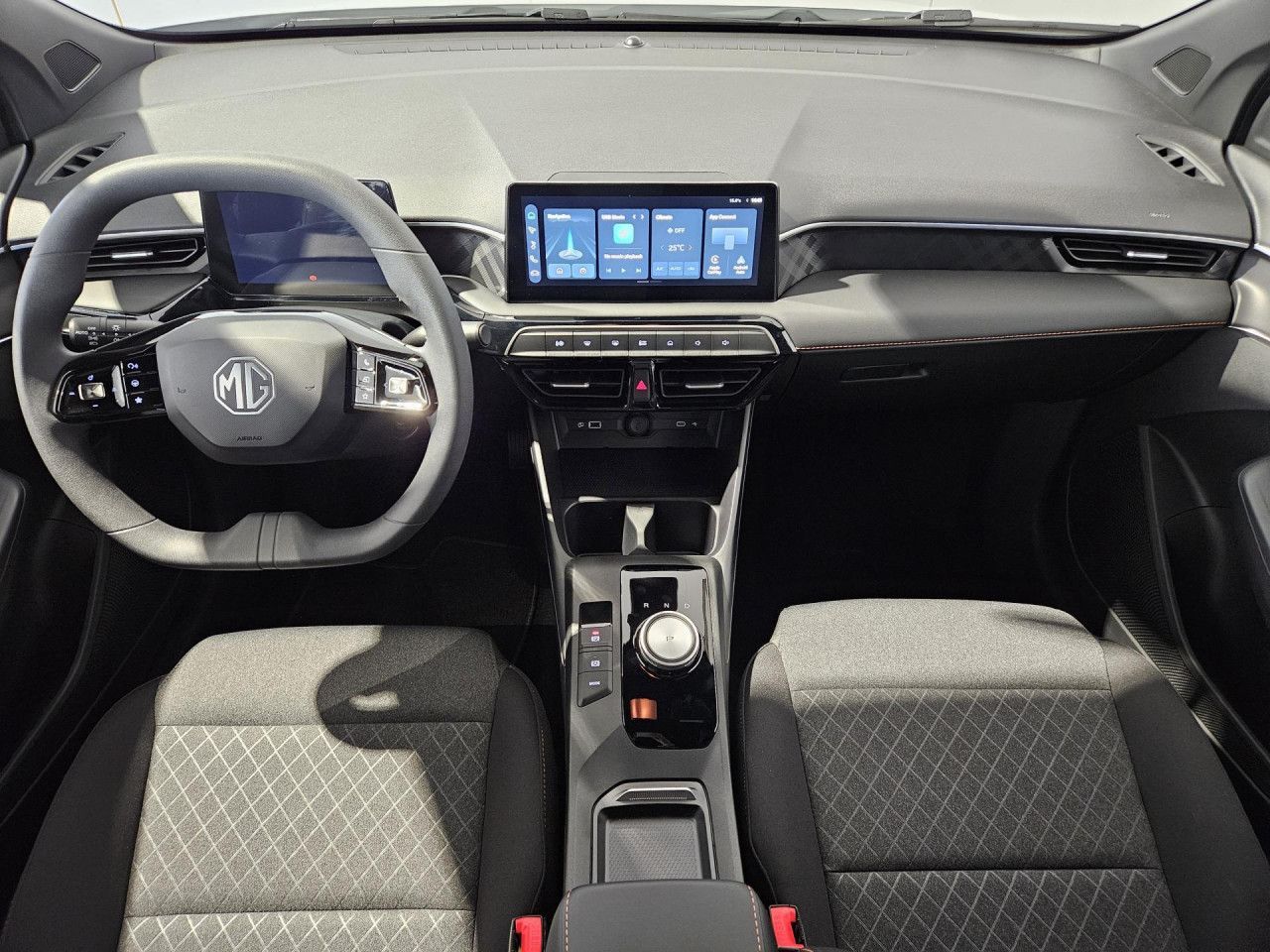 MG3 1.5 Hybrid+ Luxury Bluetooth Navi LED Klima