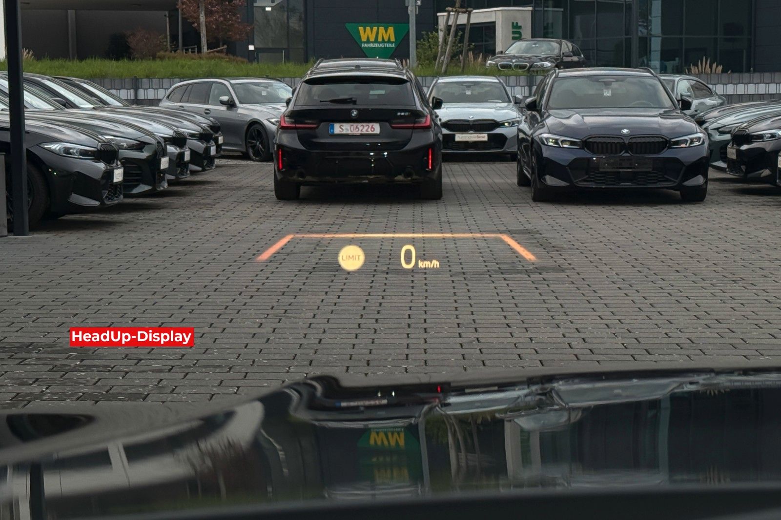 BMW 320i M Sport HuD AHK ACC 360° LED+