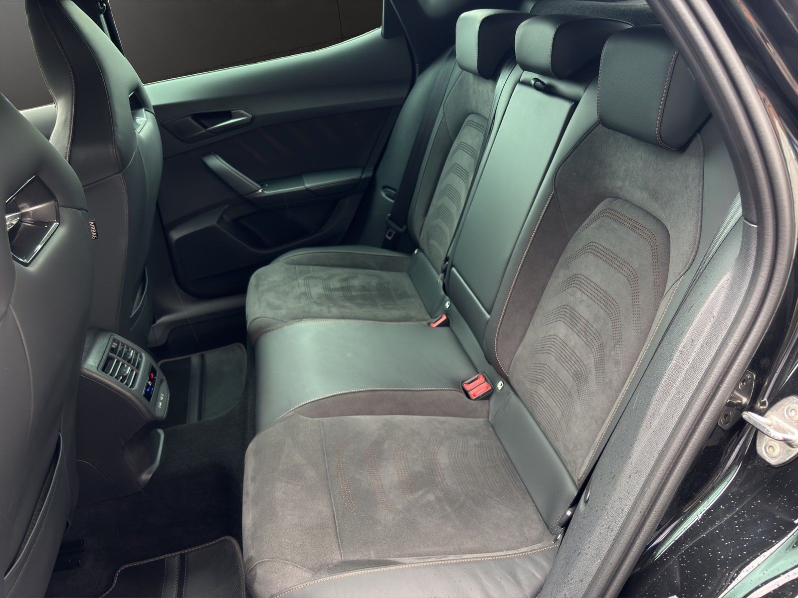 Cupra Formentor 2.0 TSI VZ Tribe Edition 4Drive - Samsaru's Car Outlet