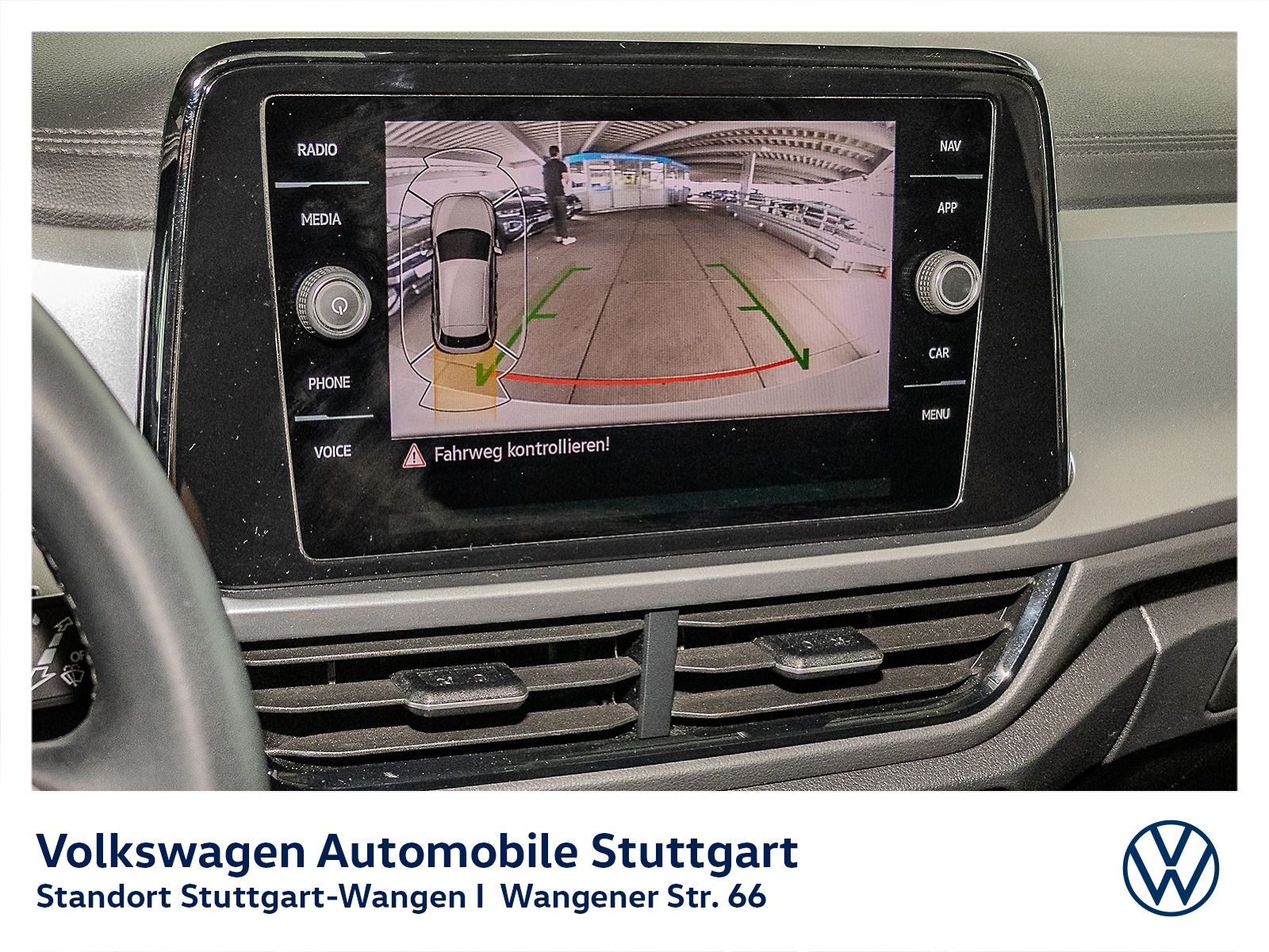 Volkswagen T-Roc Life 1.5 TSI DSG - Samsaru's Car Outlet