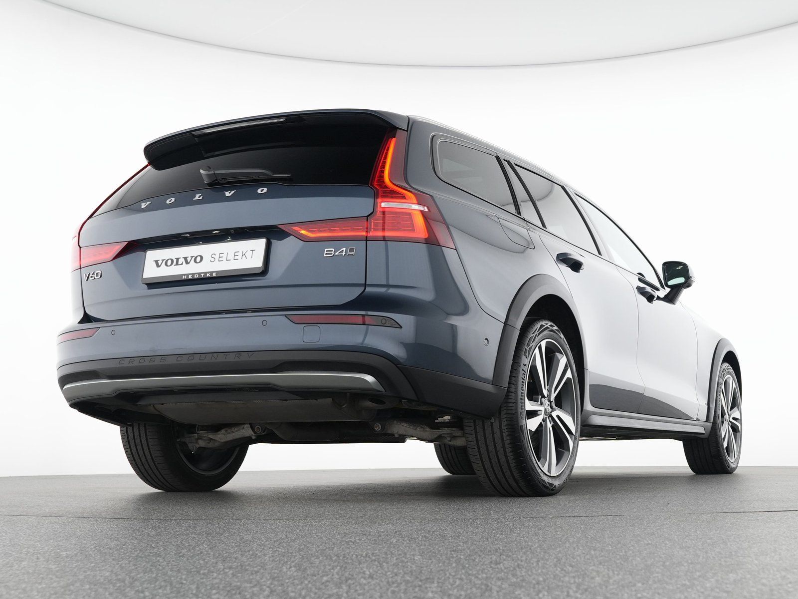 Volvo V60 CC B4 AWD Ultimate SONDERFINANZIERUNG 1,99%*