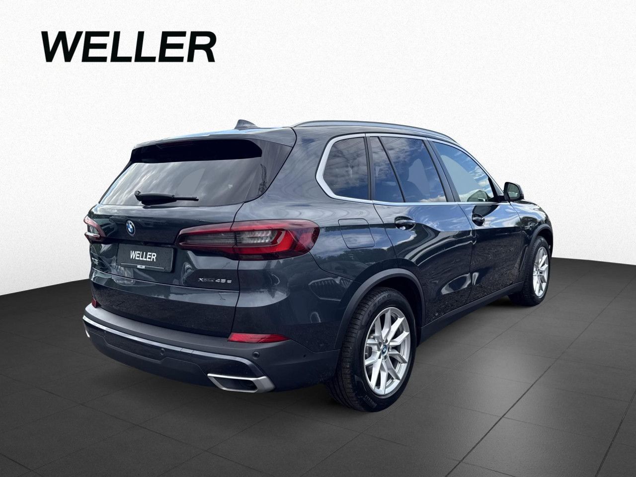 BMW X5 xDrive 45e LivePro,AHK,Pano,St+Go,Luftfed,HUD