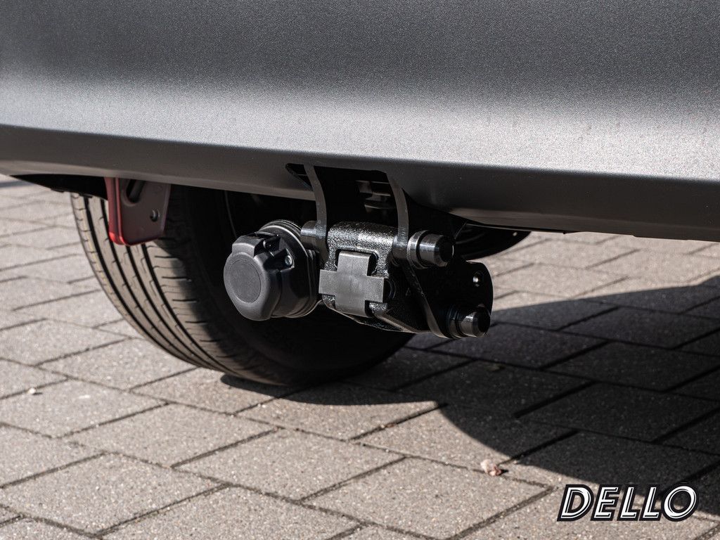 Toyota Yaris Cross Teamplayer AHK Safety Winter-Paket S